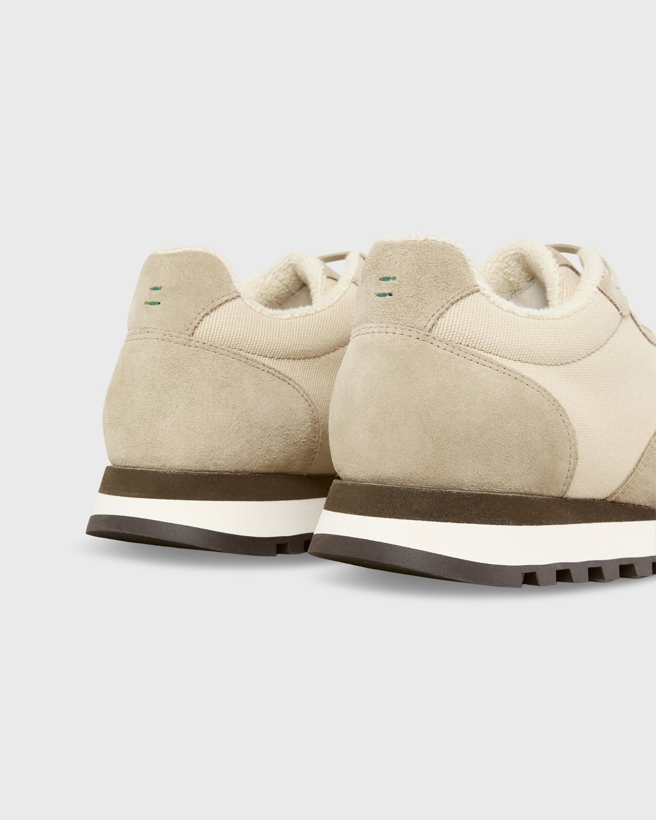 Trainer in Stone/Natural Suede/Canvas
