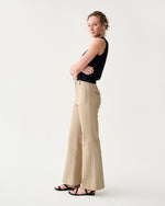 Load image into Gallery viewer, Camille Patch-Pocket Jean in Khaki Stretch Canvas
